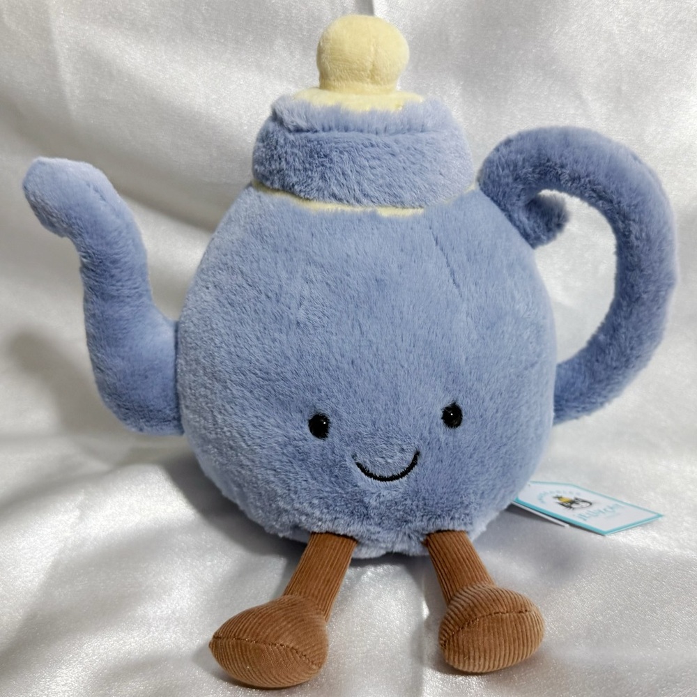 BNWT Jellycat Amuseables Vicky Teapot ⚡️